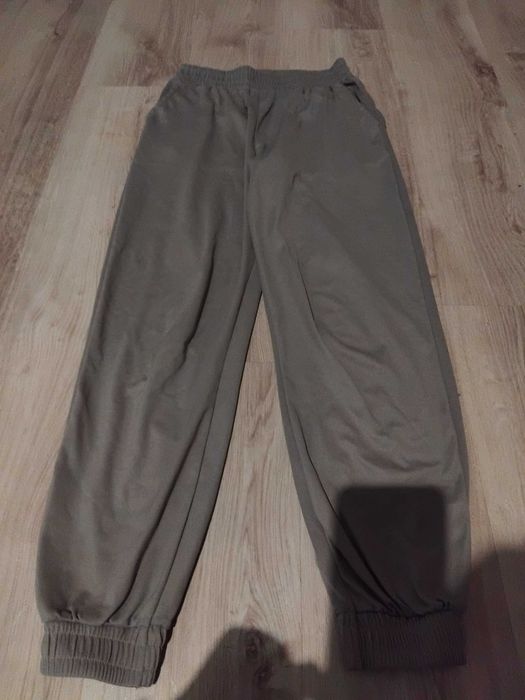 spodnie rozmiar M/L