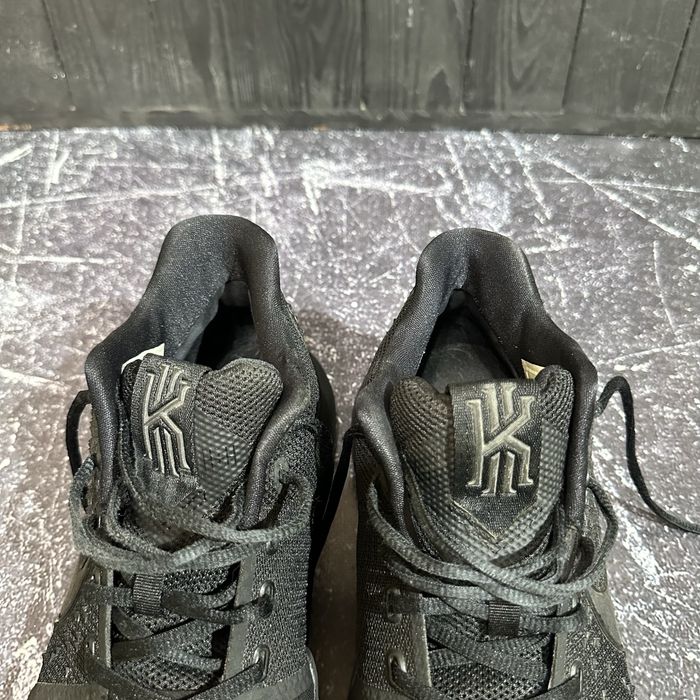 Кросівки Nike Kyrie 3 Marble 46/30 cm