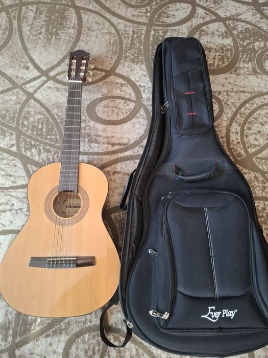 Продаю гітару Hohner HC03