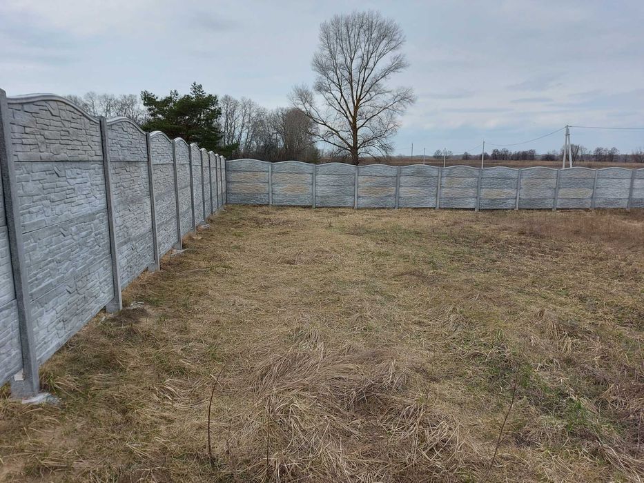 Продам ділянку с.Количівка 10км від Чернігова біля Десни, комунікації.