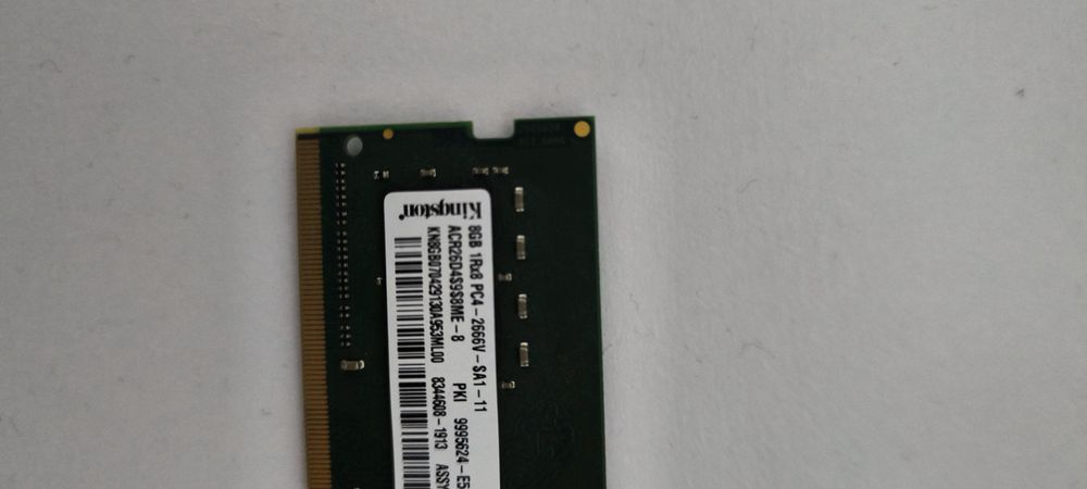 memórias DDR4 SODIMM, Velocidade: 2666 MHz, Crucial, Kingston.
​Capaci