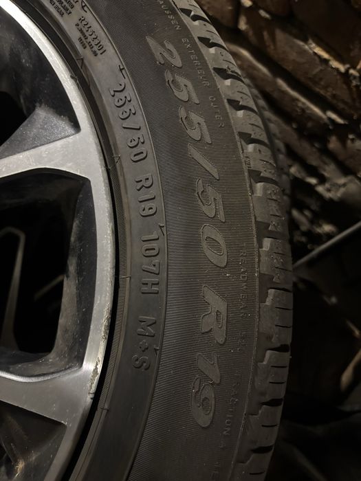 255 50 19 pirelli резина 23 року