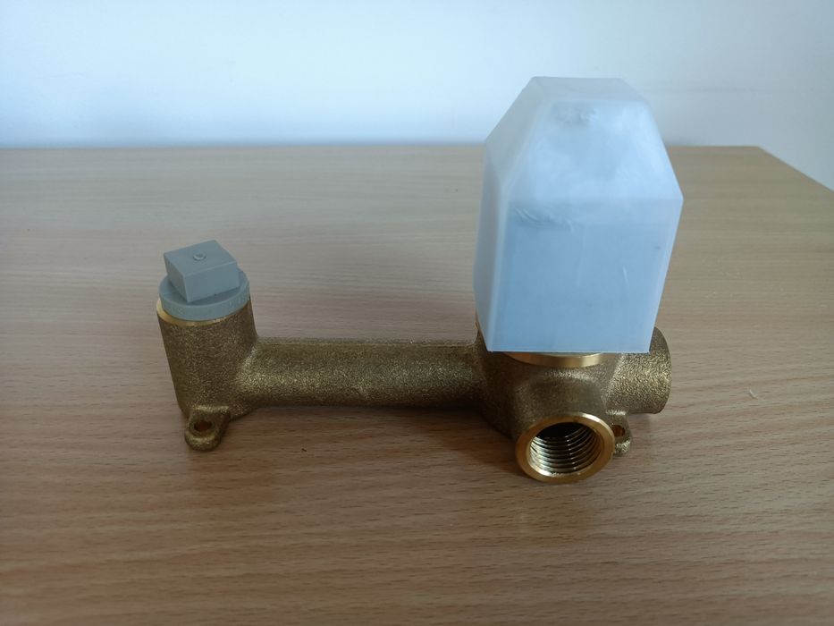 Mosiężny podtynkowy element do baterii głowica ceramiczna