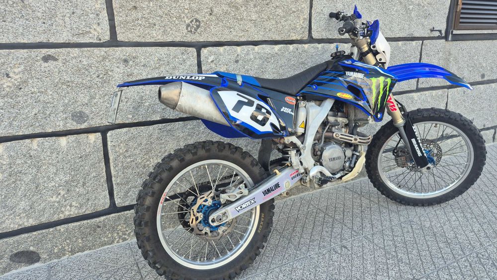 YAMAHA YZ 250F  11-2005 MATRICULADA, com 2 LUGARES de livrete, revisão completa feita, PRONTA A ANDAR! - VENDA OU TROCA