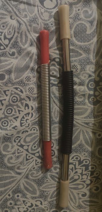 Продам Эспандер  пружинный