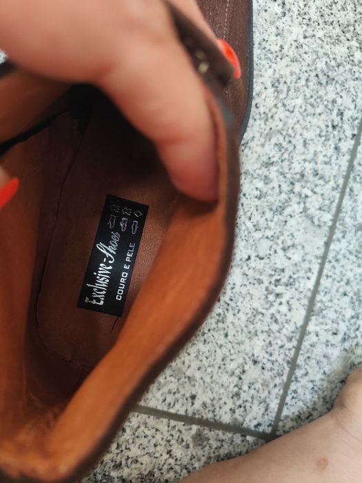 3 pares de calçado em pele tam. 44 para homem