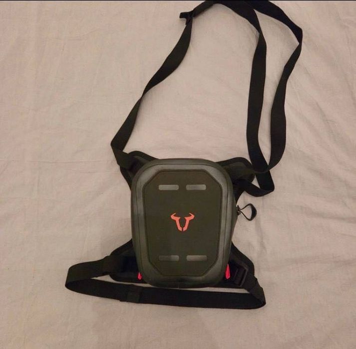 SW-MOTECH Leg BAG WP - Preto. Impermeável.