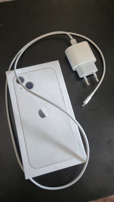 Iphone 13 praktycznie nowy