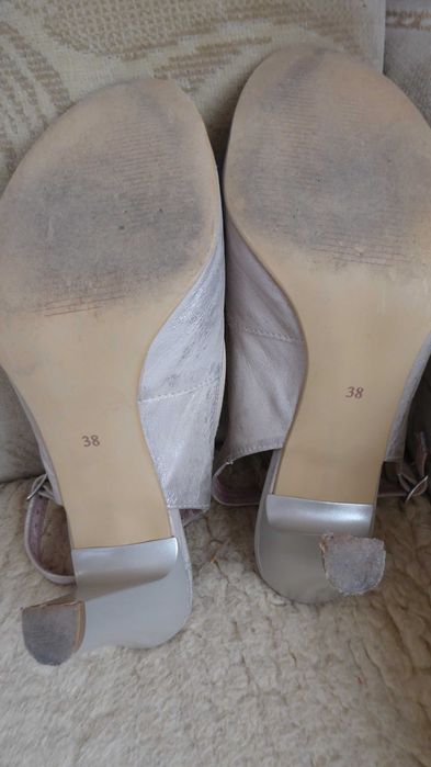 Sandały szpilki pantofle skórzane piękne perłowe beż złoto EKSBUT r.38