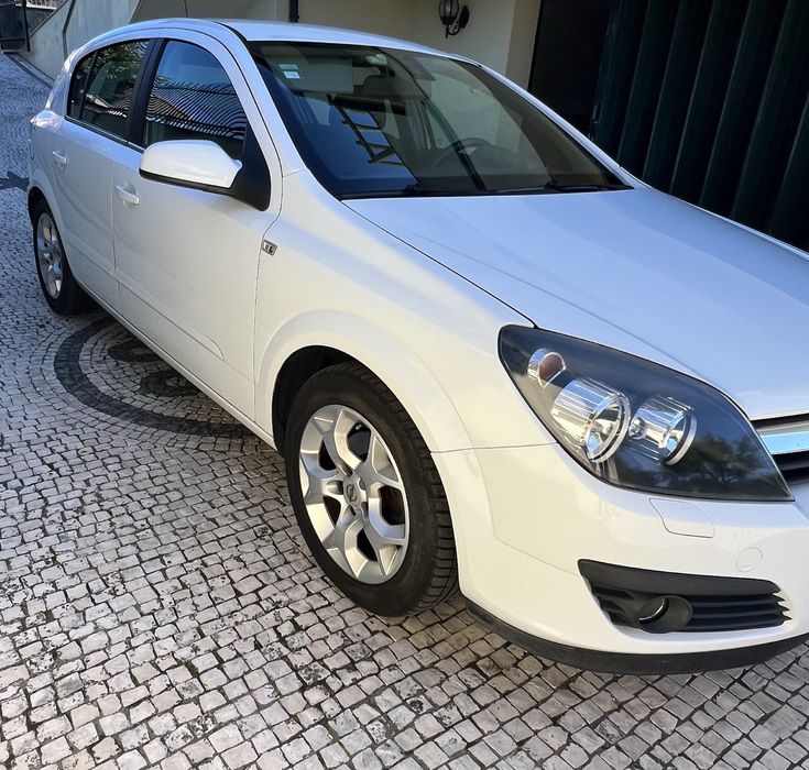 Opel Astra Cosmo Poucos Quilómetros