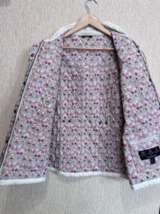 Жіноча стильна стьобана куртка barbour , оригінал  стан ідеальний