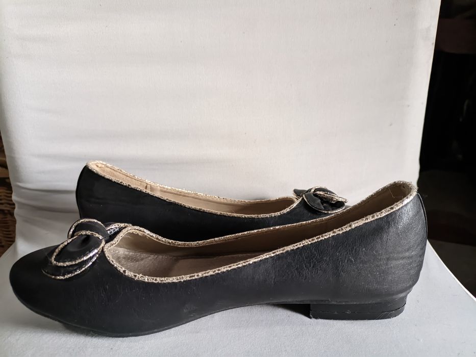 Czółenka, półbuty, japonki r. 36