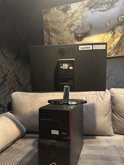 Komouter stacjonarny