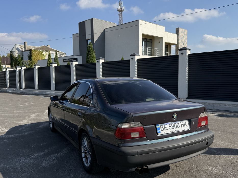 Продам BMW E39.