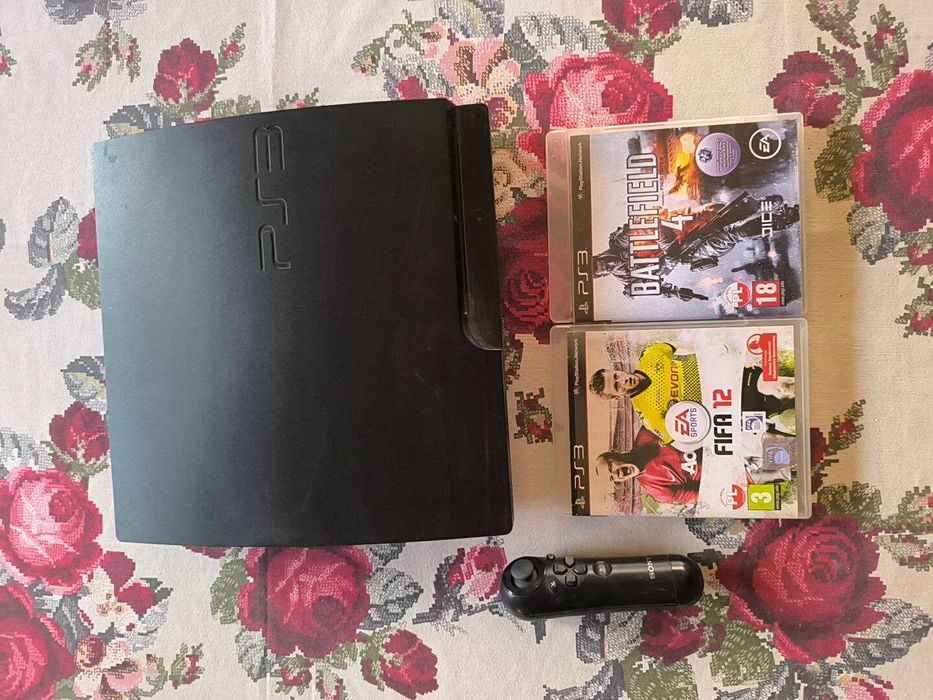PlayStation 3( bez padów i kabla HDMI)