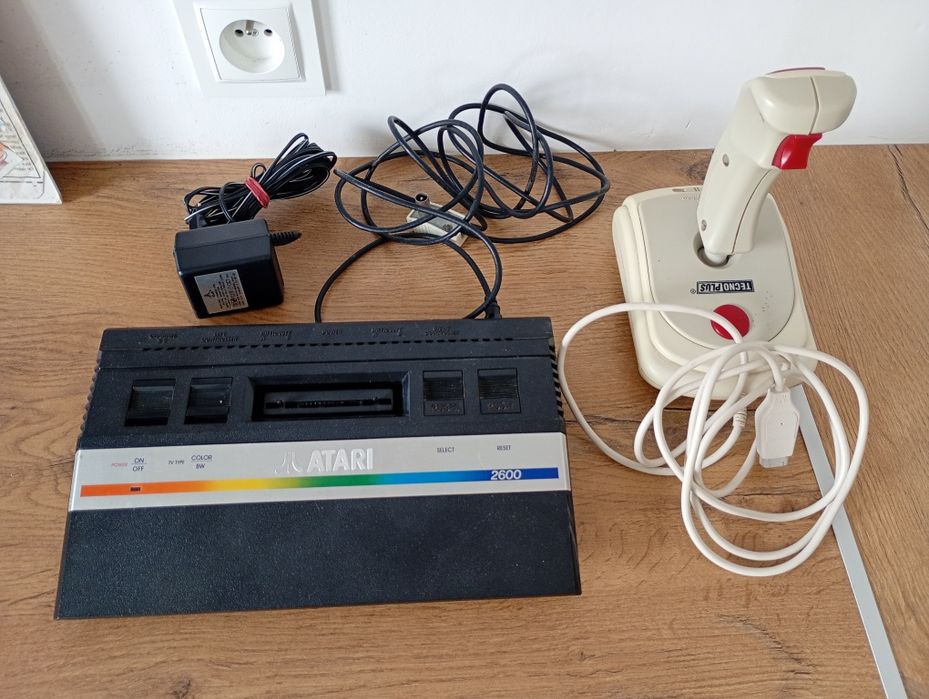 Konsola Atari 2600 + kontroler