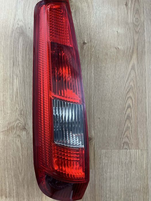 Oryginalne Lampy tylnie do samochodu Ford