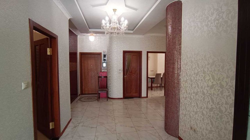 Продається 4-кімнатна квартира ЖК Гвардейский ТОРГ