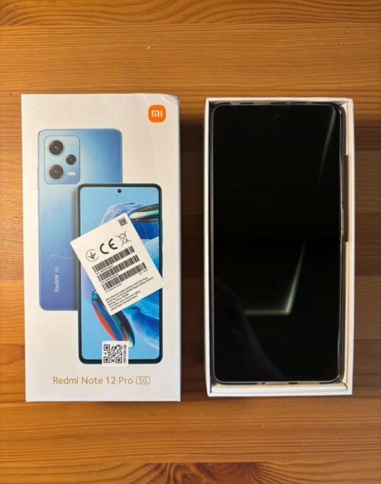 Smartfon Xiaomi Redmi Note 12 Pro 5G.