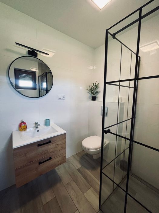 Wynajmę nowy domek caloroczny nad jeziorem we Wieleniu