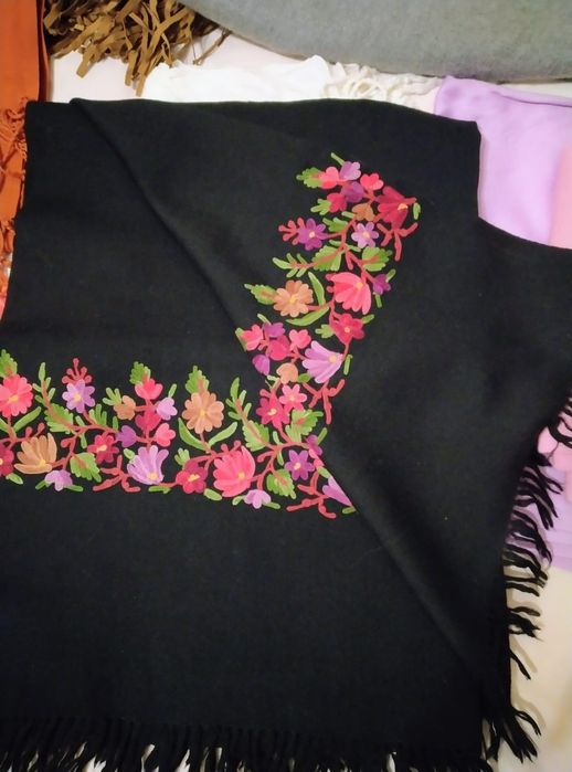 Кашемировый палантин.