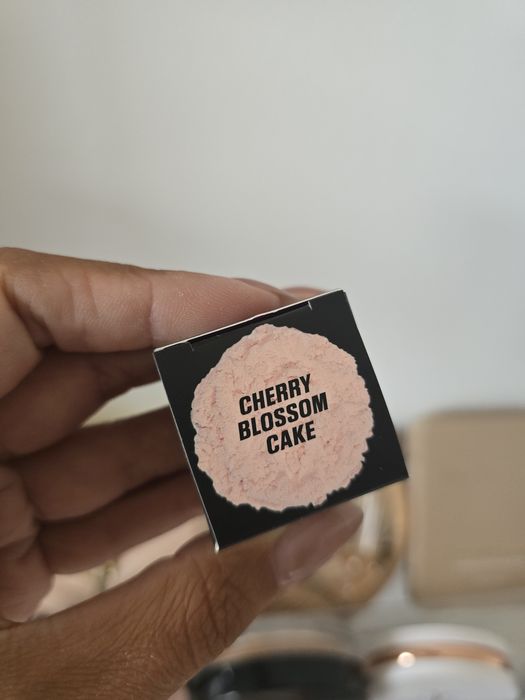 Huda beauty easy bake cherry blossom cake