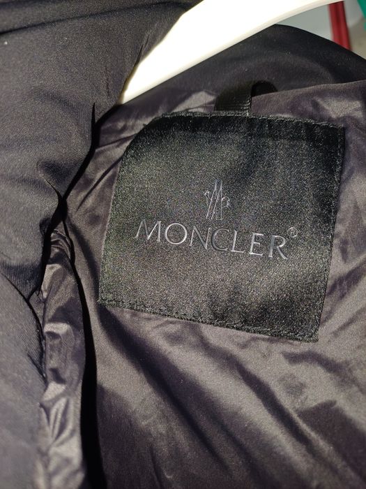 Moncler куртка оригинал