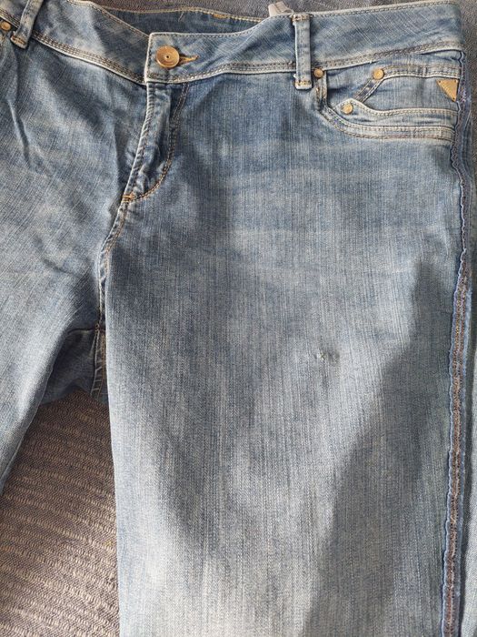 Jeans Betty & Co 44 błyszczące zdobienia