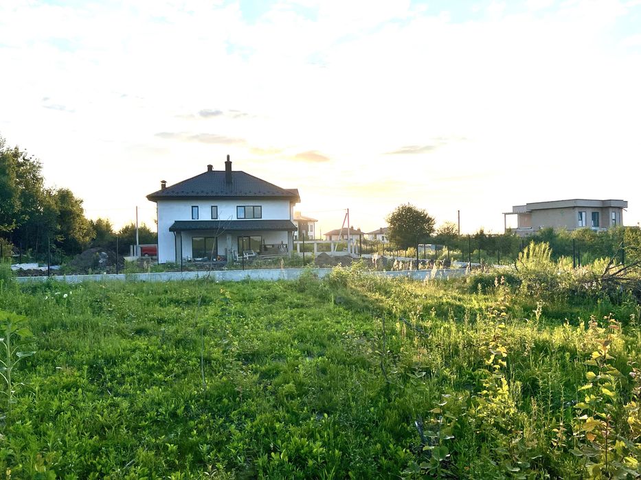 Ділянка під житлову забудову в передмісті Львова,с.Басівка-Годовиця