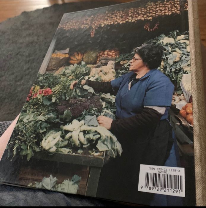 Livro mítico da. Culinária Portuguesa, a Bíblia da Cozinha Portuguesa de Maria de Lurdes Modesto