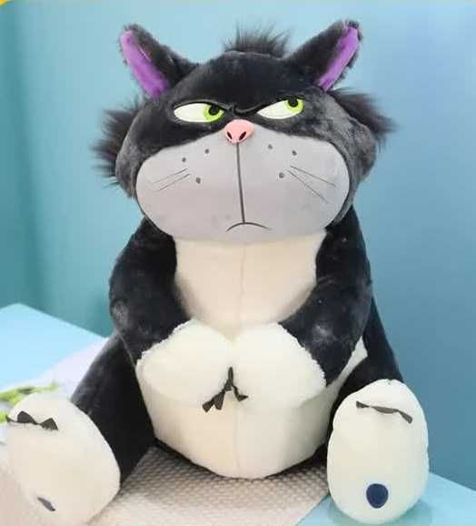 Kot Lucyfer. Pluszowa zabawka Disneya. 30 cm.