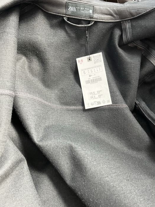 Zara оригінал куртка весняна  стильна