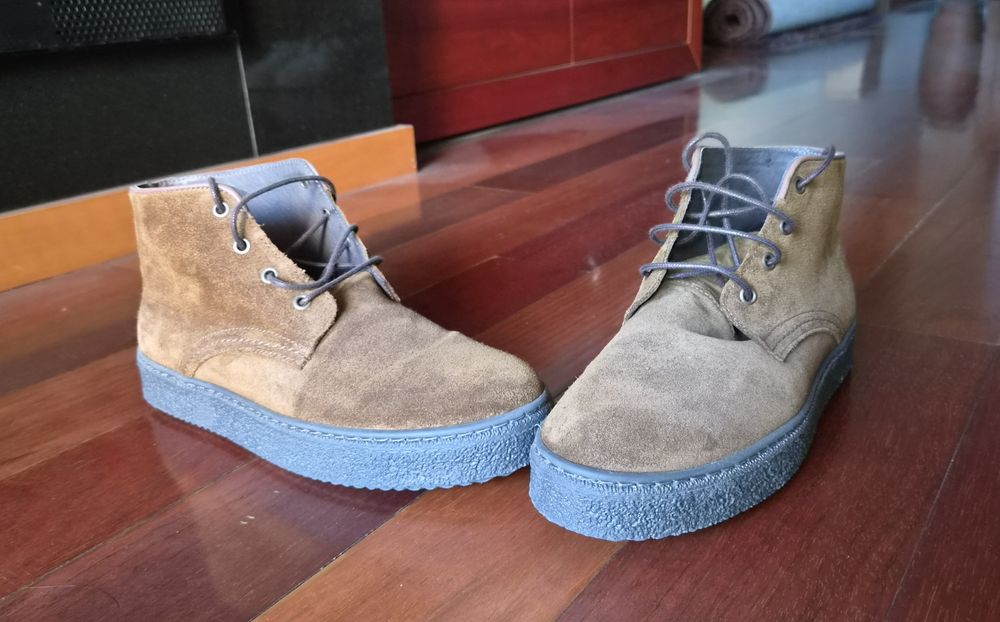 Botins / Botas / Sapatos / Sapatilhas / Ténis