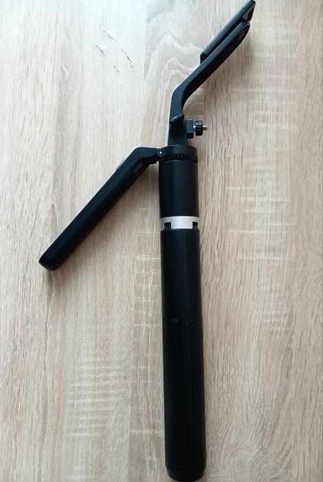 Trands Wireless Selfie Stick Tripod TR-P180