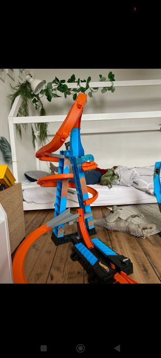Hot Wheels  Torre de choque no ar