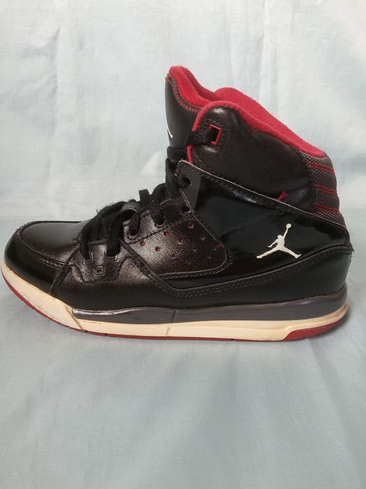 31р Jordan кросівки