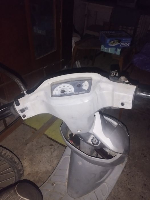 Продам скутер Suzuki adress 50