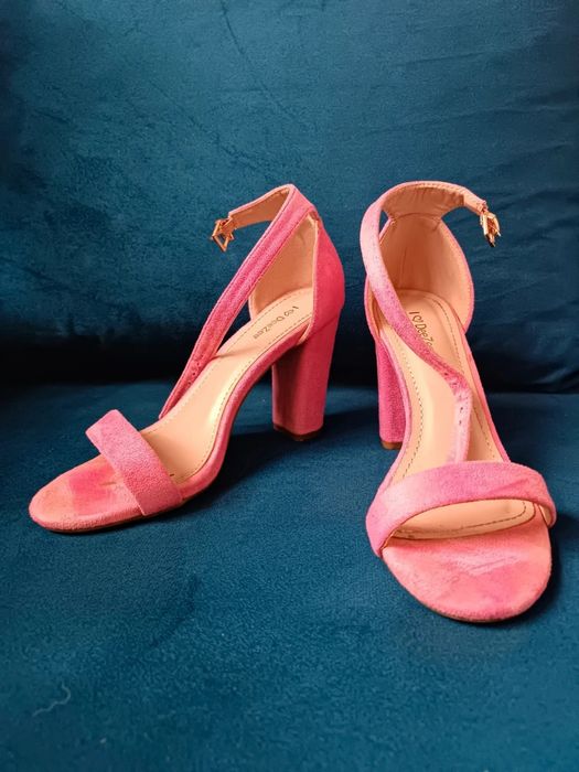 Buty na obcasie sandały na słupku  różowe DeeZee 36 obcas