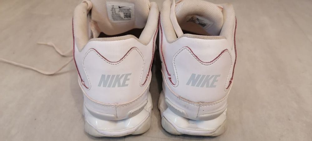 Nike reax roz.45 29cm