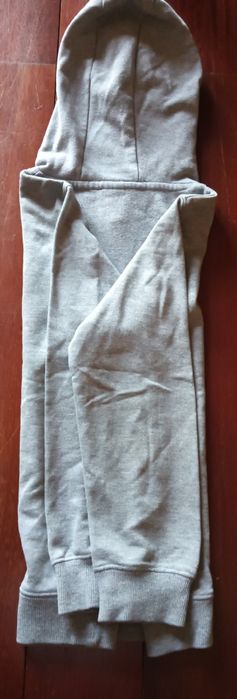 Suet cinzenta infantil