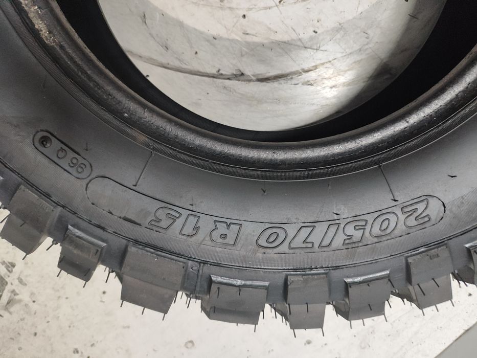 2 pneus novos Nortenha 205/70R15 96Q Oferta dos Portes