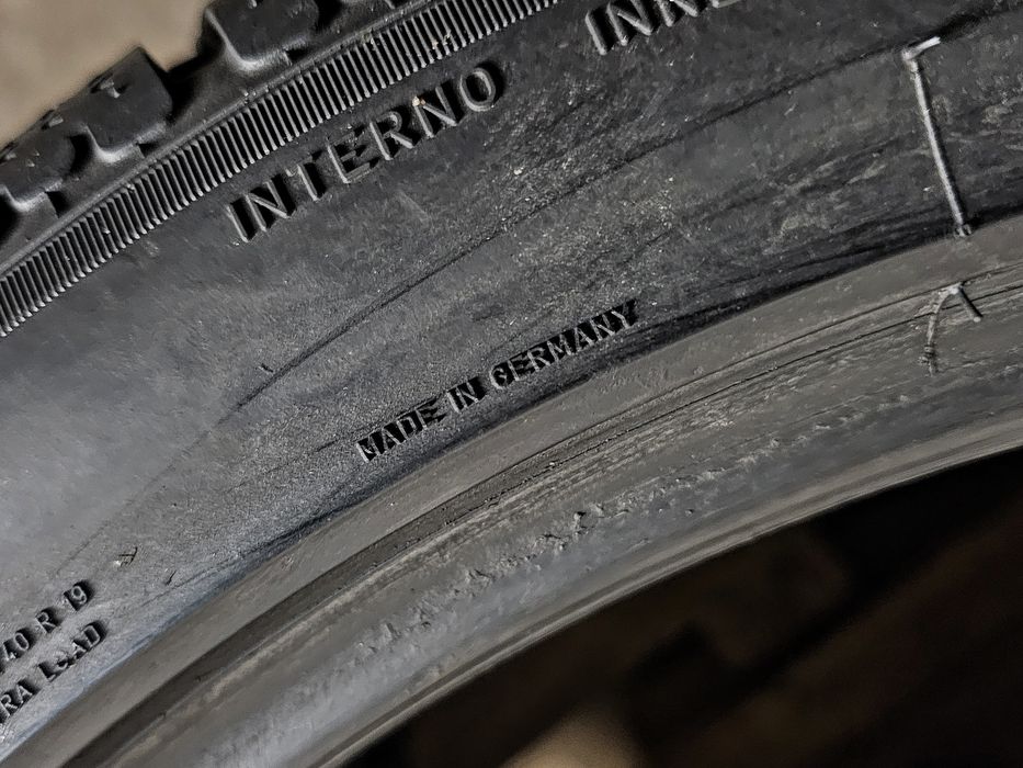 Пара 245/40r19 Pirelli | 2024 | 8.5mm | Зимові преміум шини/Стан нових