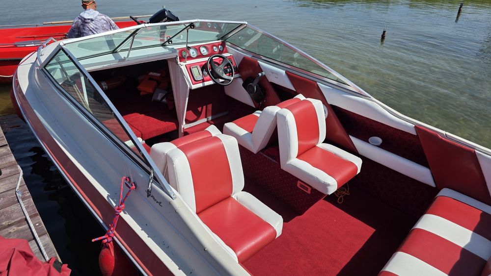 Łódź motorowa Sea Ray z silnikiem Suzuki 90KM