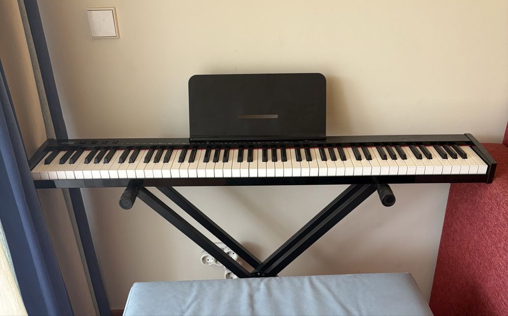 Longeye Piano Digital 88 Teclas Semi-Pesadas | Kit Completo + Suporte + Pedal + Bolsa | Impecável + Garantia