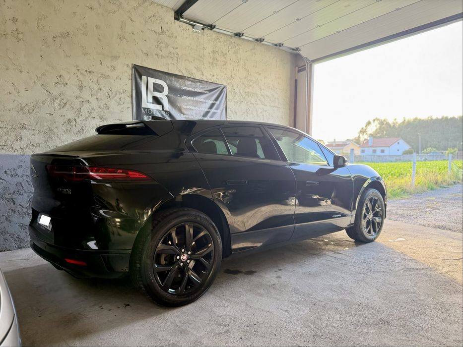 Jaguar I-Pace SE EV400 AWD - Desde 360€ Mês