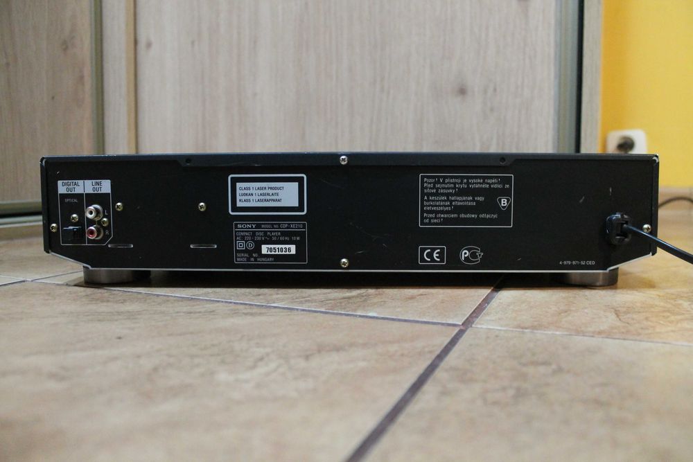 Odtwarzacz CD Sony CDP-XE210