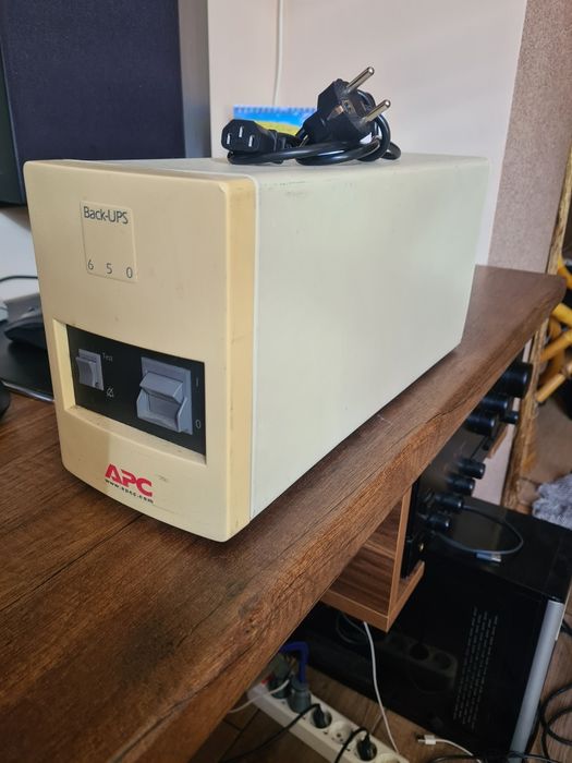 APC ups 650 джерело безперервного живлення