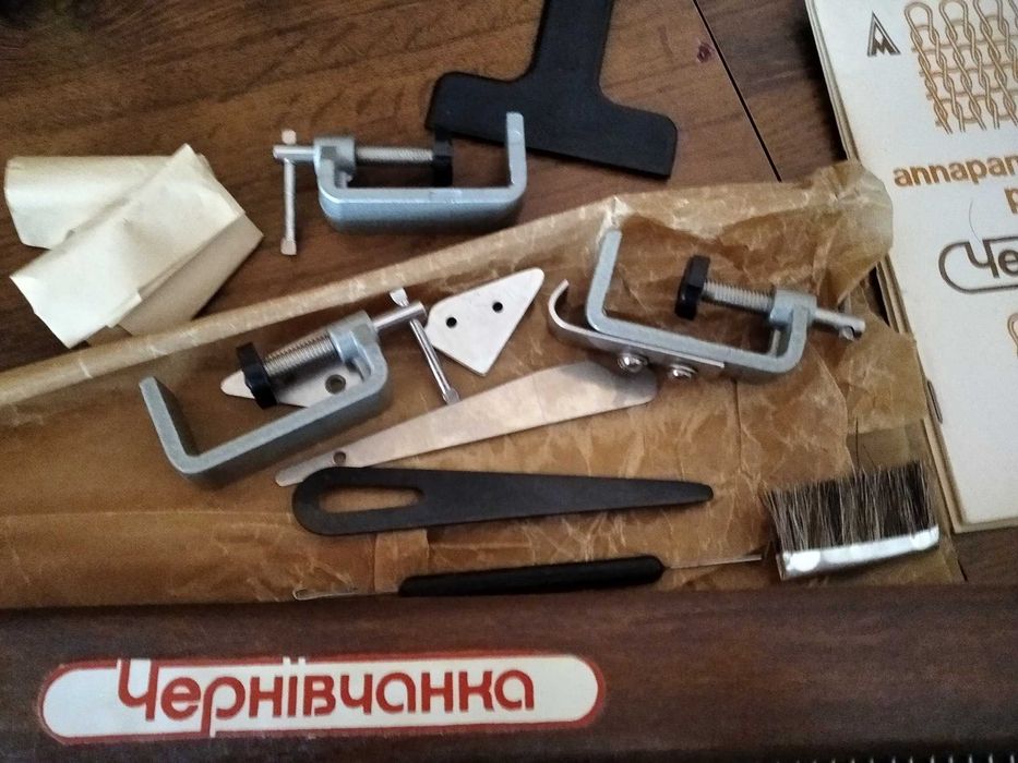Продам в'язальну машинку "Чернівчанка"