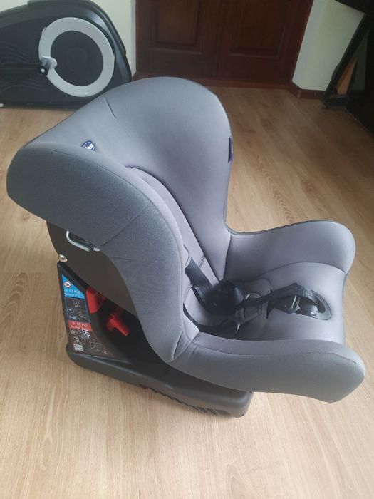Дитяче автокрісло Chicco