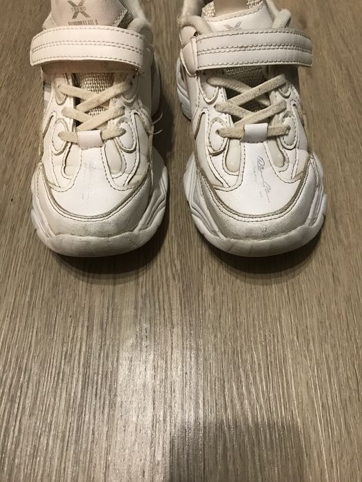 Кросівки дитячі 33 р